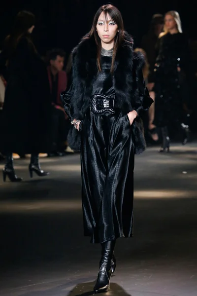 Look 63